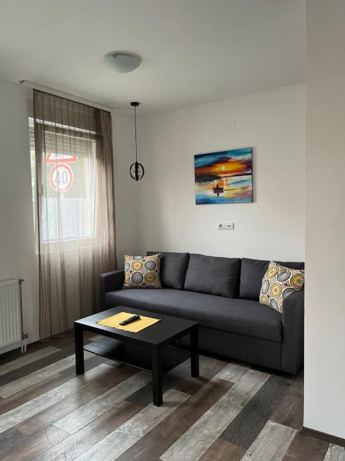 Charming And Cozy Apartment, Zemun Βελιγράδι Εξωτερικό φωτογραφία